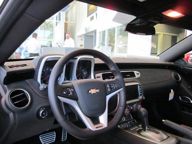 Chevrolet Camaro 2013 photo 2