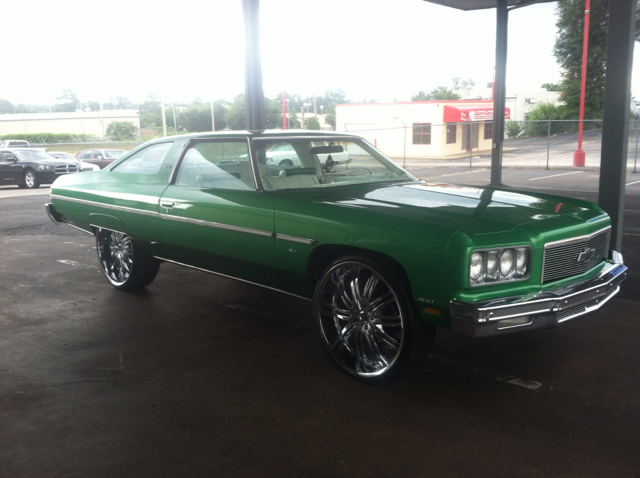 Chevrolet Caprice Classic 1975 photo 1