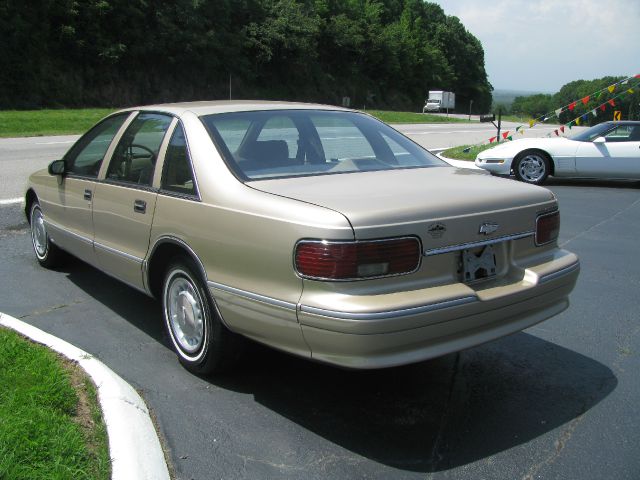 Chevrolet Caprice Classic 1993 photo 3