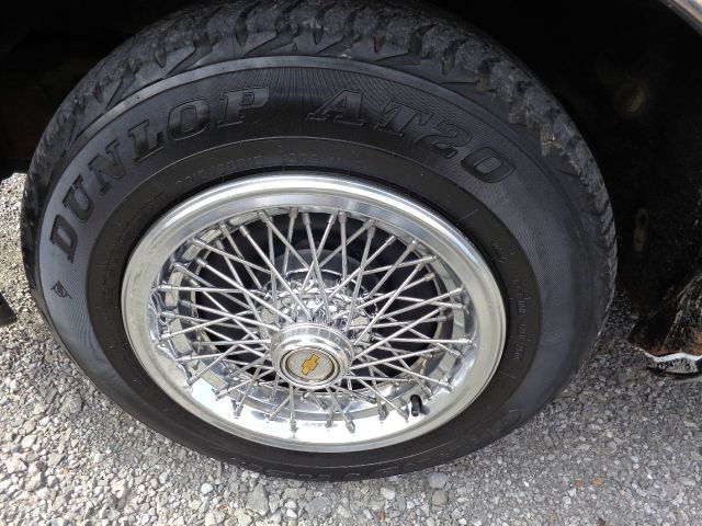 Chevrolet Caprice Classic Touring W/nav.sys Sedan