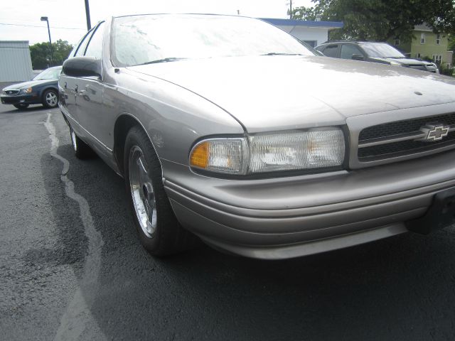 Chevrolet Caprice Classic 1996 photo 3