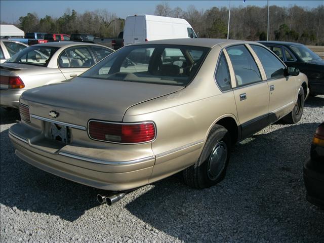 Chevrolet Caprice Classic Base Sedan