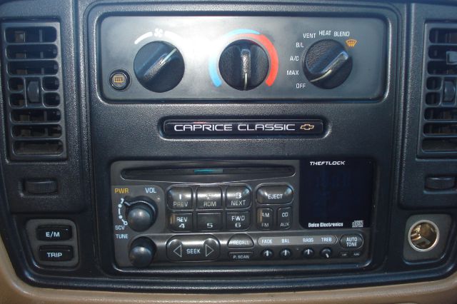 Chevrolet Caprice Classic 1996 photo 8