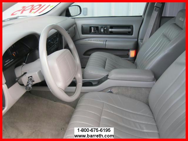 Chevrolet Caprice Classic or Impala SS 1995 photo 5