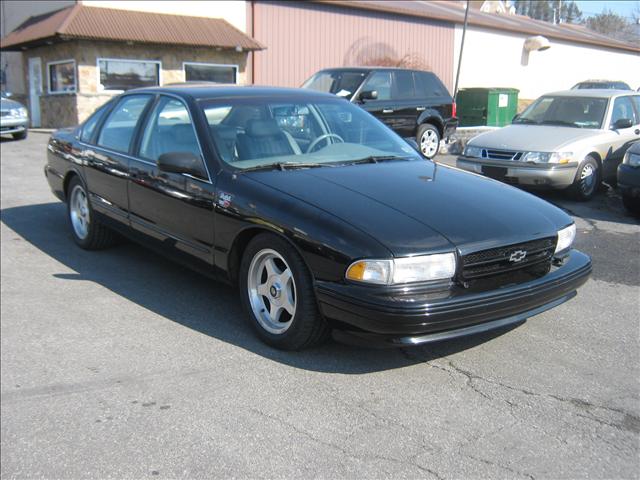 Chevrolet Caprice Classic or Impala SS 1995 photo 4