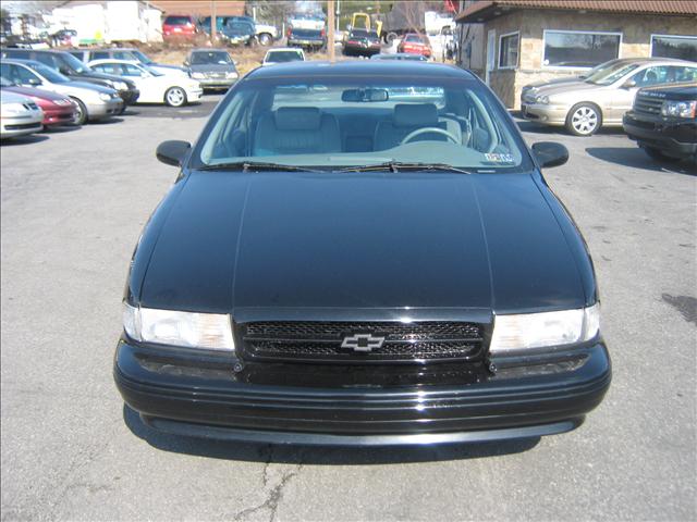 Chevrolet Caprice Classic or Impala SS 1995 photo 5