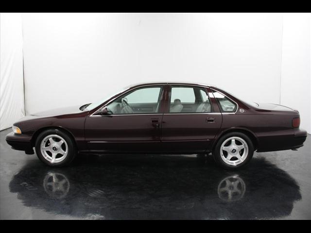 Chevrolet Caprice Classic or Impala SS 1995 photo 3