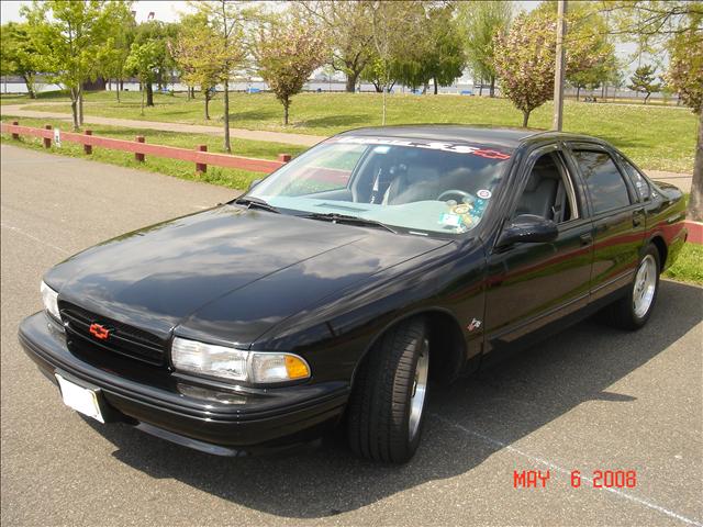 Chevrolet Caprice Classic or Impala SS 1995 photo 1