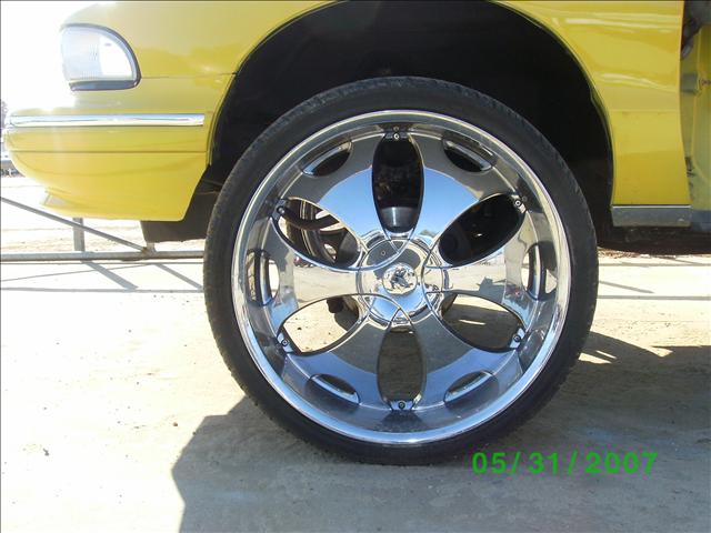 Chevrolet Caprice Classic or Impala SS 1995 photo 2