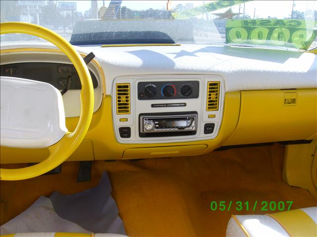 Chevrolet Caprice Classic or Impala SS 1995 photo 4
