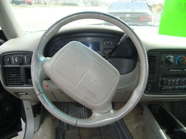 Chevrolet Caprice Classic or Impala SS 1995 photo 3