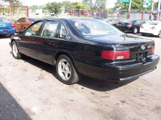 Chevrolet Caprice Classic or Impala SS 1996 photo 5