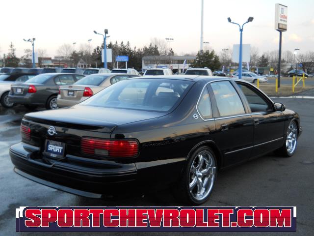 Chevrolet Caprice Classic or Impala SS 1996 photo 5