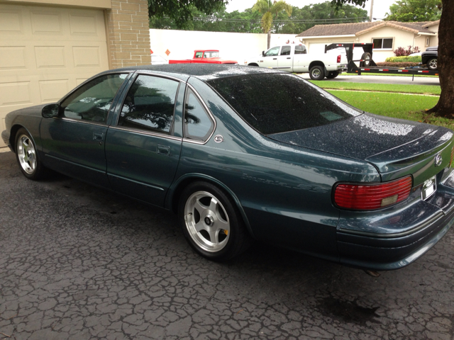 Chevrolet Caprice Classic or Impala SS 1996 photo 2