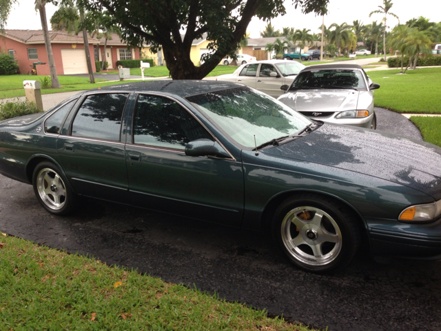 Chevrolet Caprice Classic or Impala SS 1996 photo 3