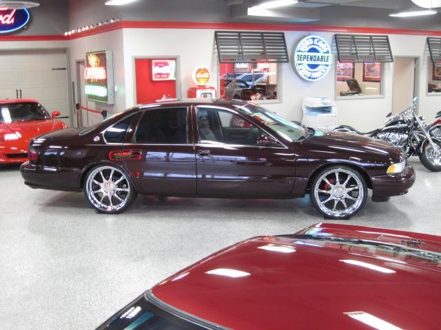 Chevrolet Caprice Classic or Impala SS 1996 photo 3