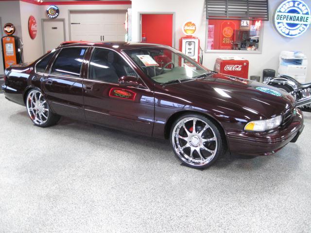 Chevrolet Caprice Classic or Impala SS 1996 photo 4