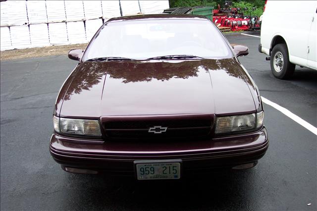 Chevrolet Caprice Classic or Impala SS 1996 photo 1