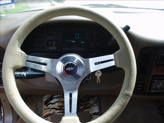 Chevrolet Caprice Classic or Impala SS 1996 photo 5