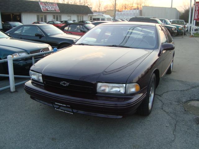 Chevrolet Caprice Classic or Impala SS 1996 photo 2