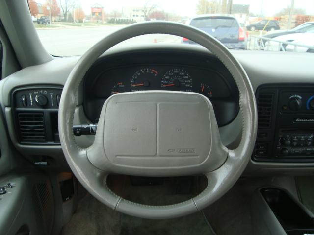 Chevrolet Caprice Classic or Impala SS 1996 photo 3