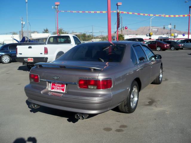 Chevrolet Caprice Classic or Impala SS 1996 photo 2