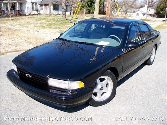 Chevrolet Caprice Classic or Impala SS 1996 photo 1