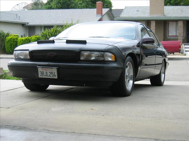 Chevrolet Caprice Classic or Impala SS 1996 photo 4