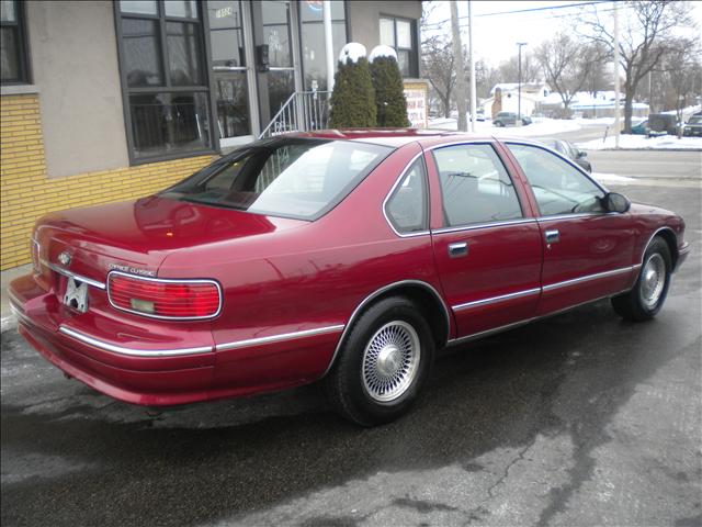 Chevrolet Caprice Classic or Impala SS 1996 photo 5