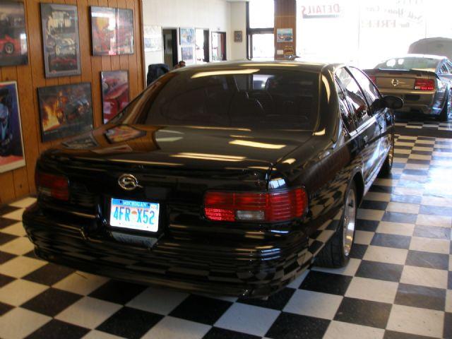 Chevrolet Caprice Classic or Impala SS 1996 photo 4