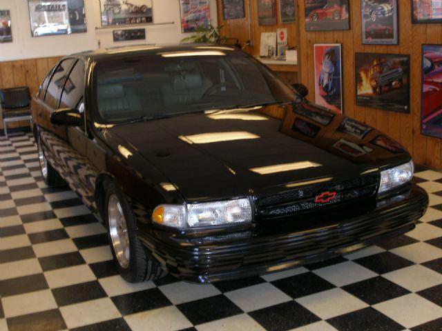 Chevrolet Caprice Classic or Impala SS 1996 photo 5