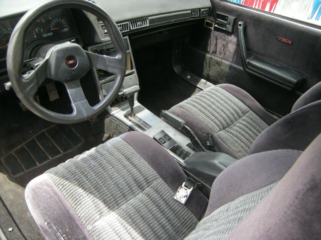 Chevrolet Cavalier 1989 photo 1