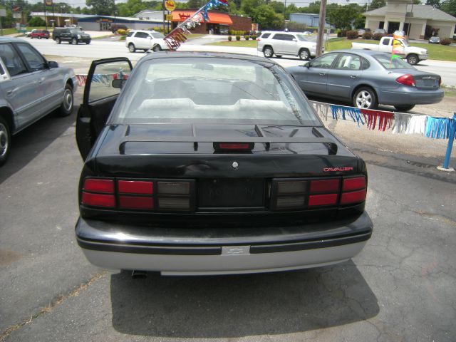 Chevrolet Cavalier 1989 photo 3
