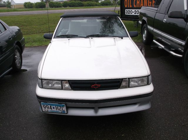 Chevrolet Cavalier 1989 photo 2