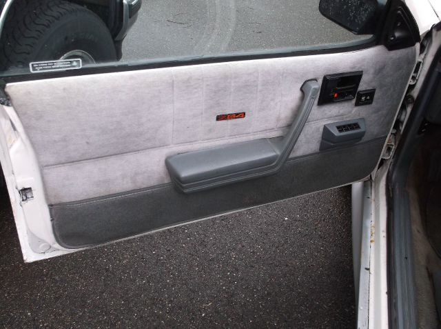 Chevrolet Cavalier 1989 photo 4