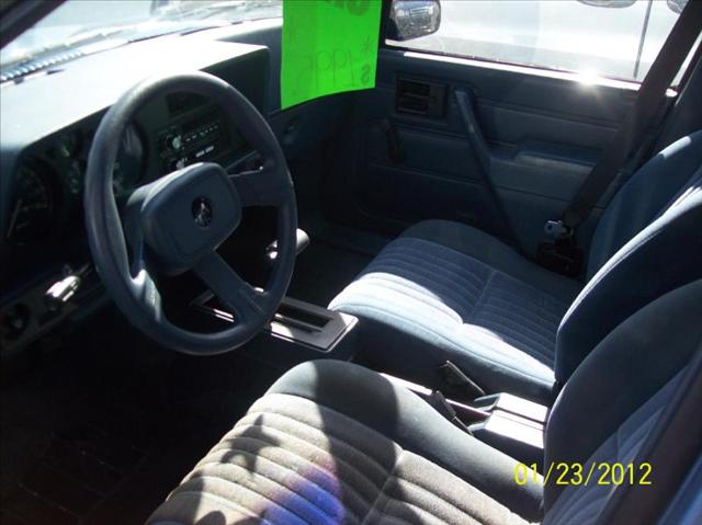 Chevrolet Cavalier 1990 photo 2