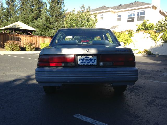 Chevrolet Cavalier 1991 photo 2