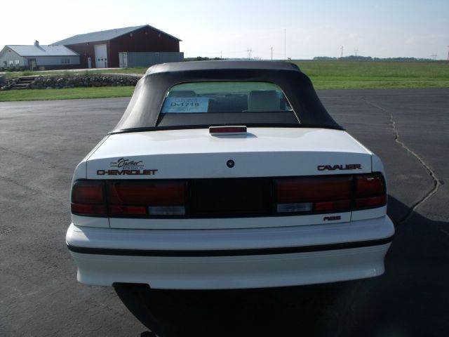 Chevrolet Cavalier 1992 photo 2