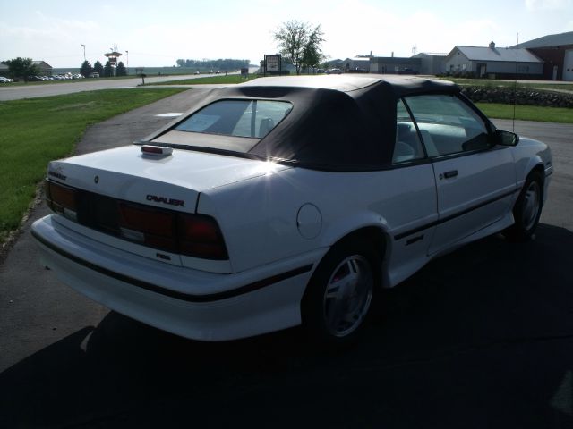 Chevrolet Cavalier 1992 photo 3