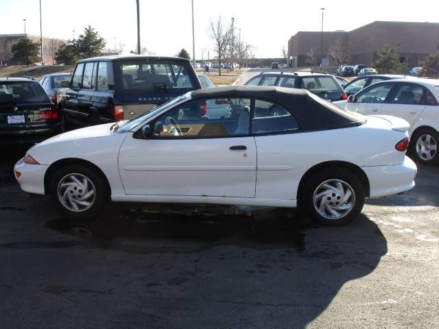 Chevrolet Cavalier 1996 photo 1