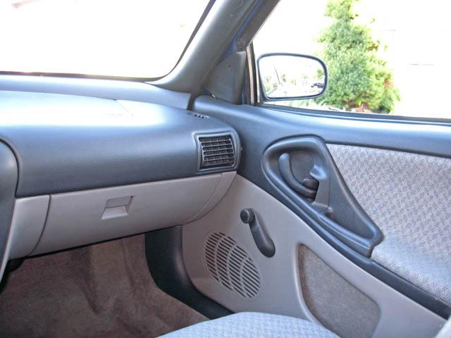 Chevrolet Cavalier 1996 photo 3