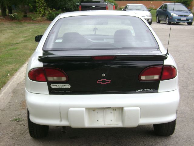 Chevrolet Cavalier 3.2 Sedan 4dr Sedan