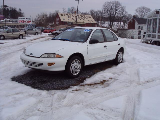 Chevrolet Cavalier Base Sedan