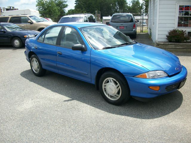 Chevrolet Cavalier 1996 photo 3