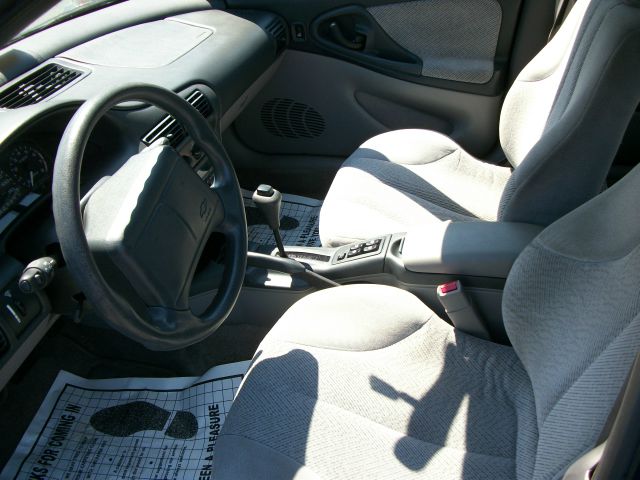 Chevrolet Cavalier 1996 photo 2