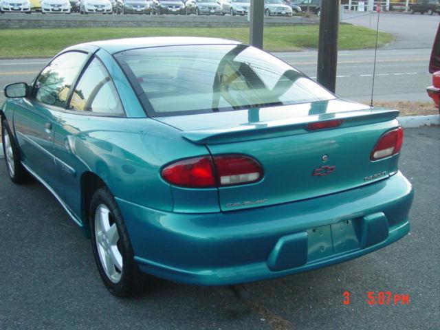 Chevrolet Cavalier 1998 photo 4