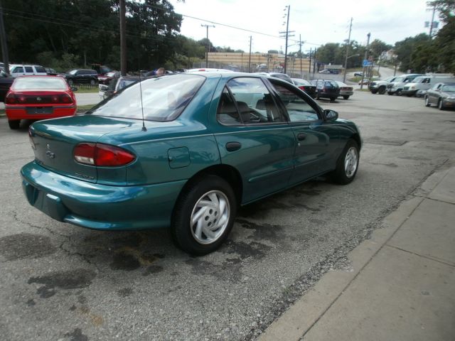 Chevrolet Cavalier 1998 photo 3