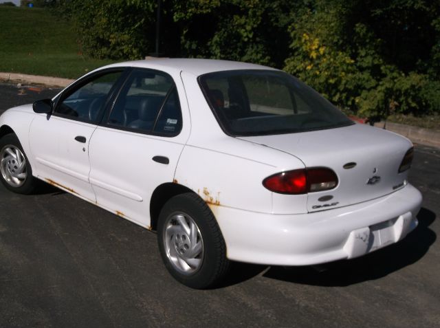 Chevrolet Cavalier 1998 photo 3