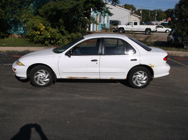 Chevrolet Cavalier 1998 photo 4
