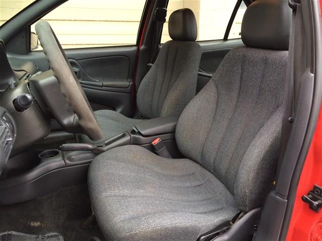 Chevrolet Cavalier 1999 photo 3